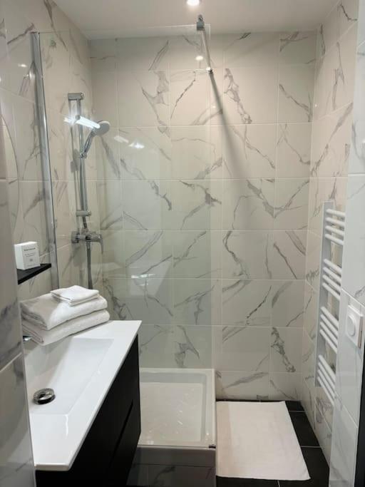 Apartament L'Olivier - Calme, Chaleureux, Proche Transports Lyon Zewnętrze zdjęcie