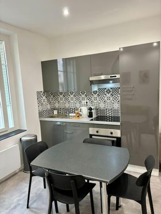 Apartament L'Olivier - Calme, Chaleureux, Proche Transports Lyon Zewnętrze zdjęcie