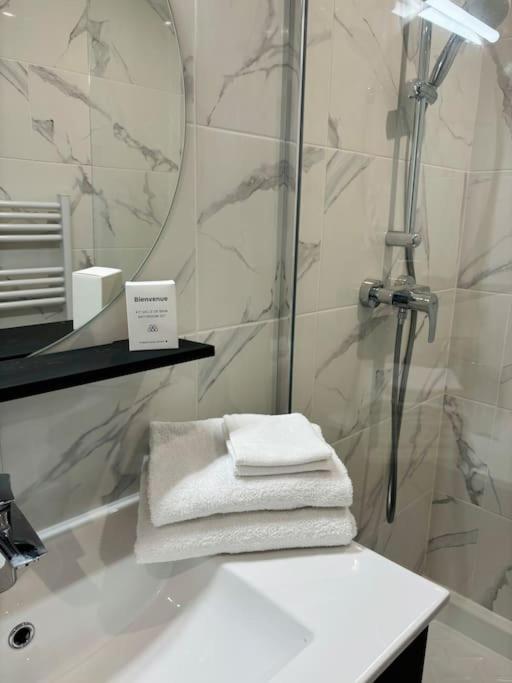 Apartament L'Olivier - Calme, Chaleureux, Proche Transports Lyon Zewnętrze zdjęcie